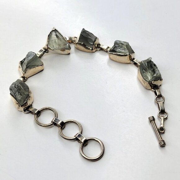 Green Amethyst Tone Gemstone Fashion Bracelet - Picture 7 of 11